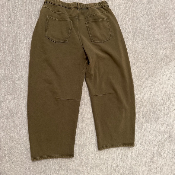 NWOT Gap Barrel Sweatpants - Picture 4 of 4